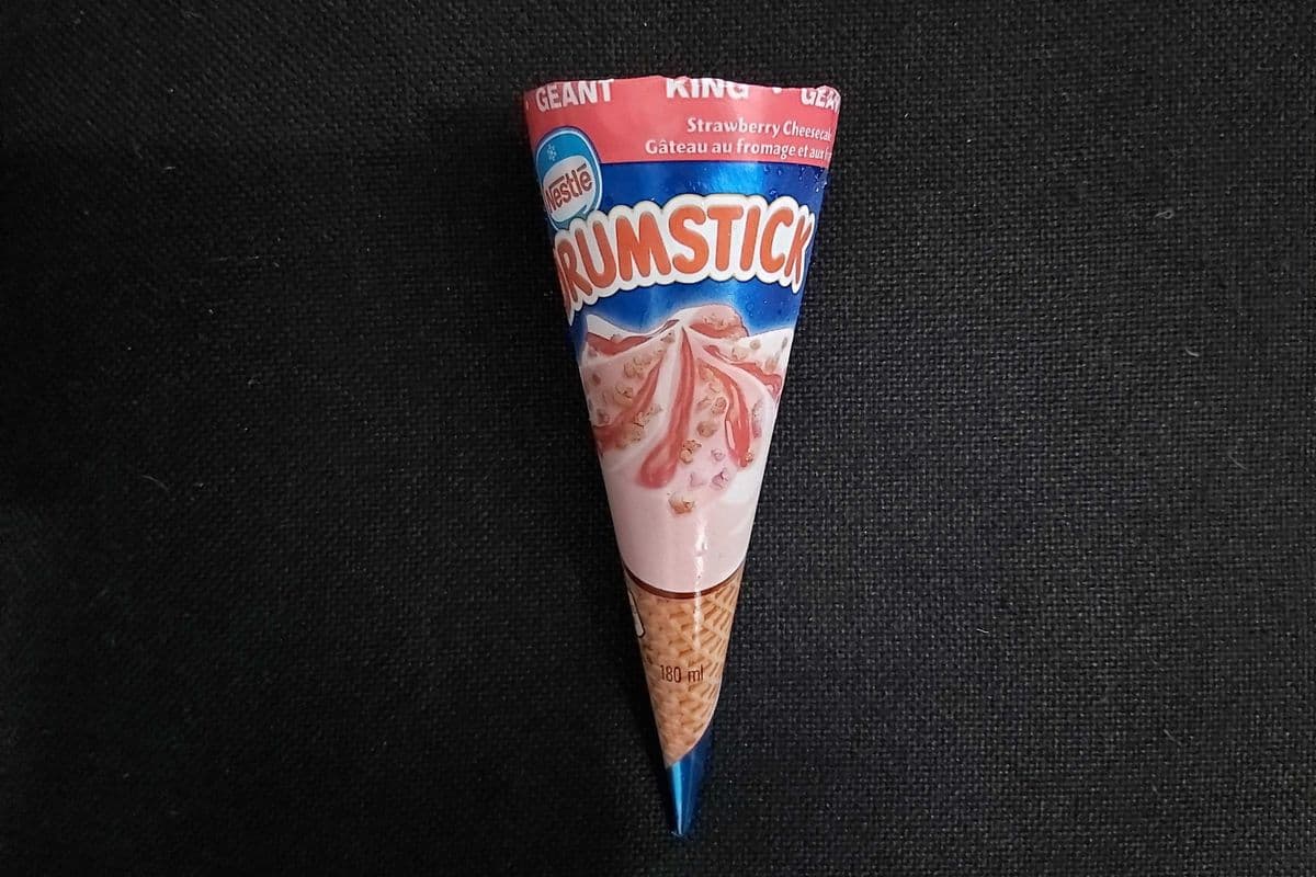 Nestle DRUMSTICK Gâteau au fromage et aux fraises / Strawberry Cheesecake