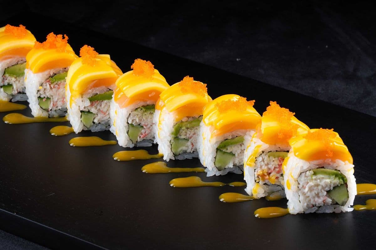 11. Mango Treasure Roll - 8 pc