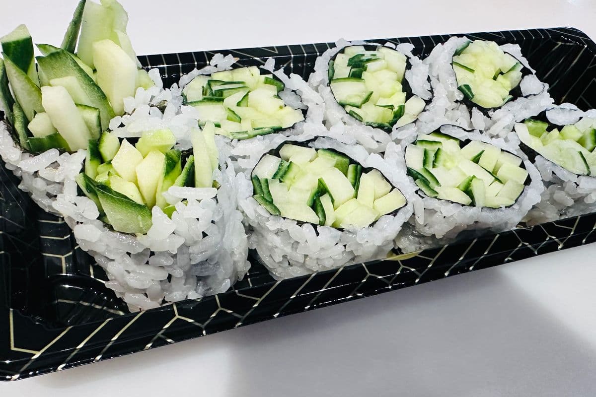 G26.Cucumber Roll (8 pcs)