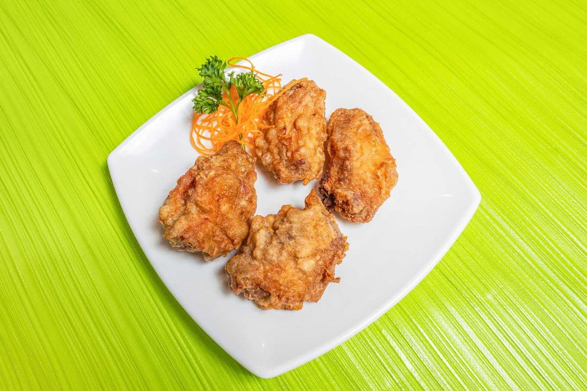 10. Chicken Wings (6 pcs)