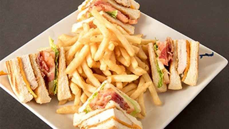 Traditional Chicken Club Sandwich