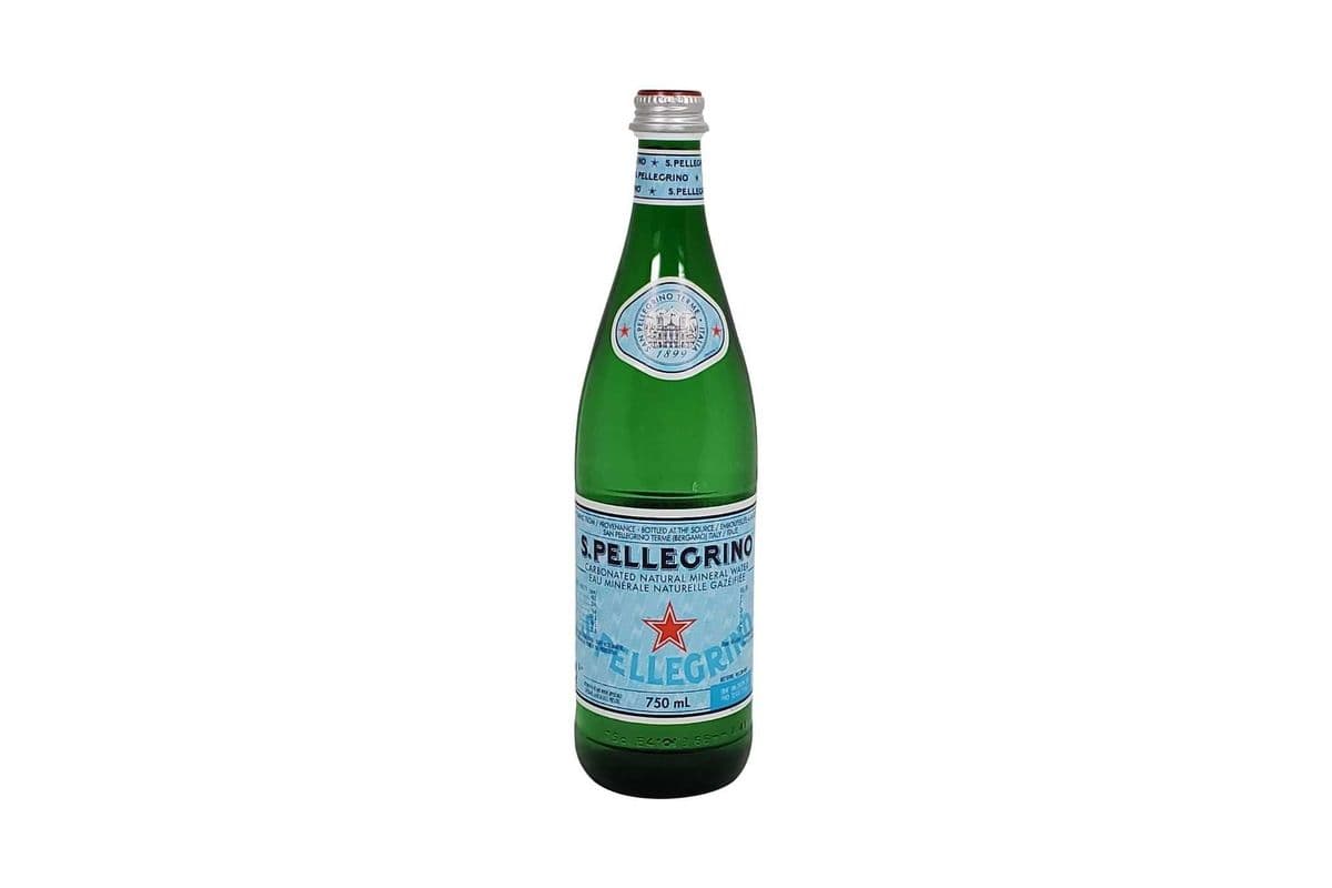 Pellagrino Sparkling Water (750ml)