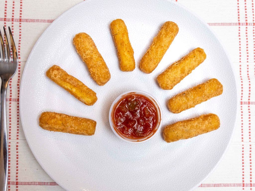 Bâtonnets au fromage / Cheese Sticks