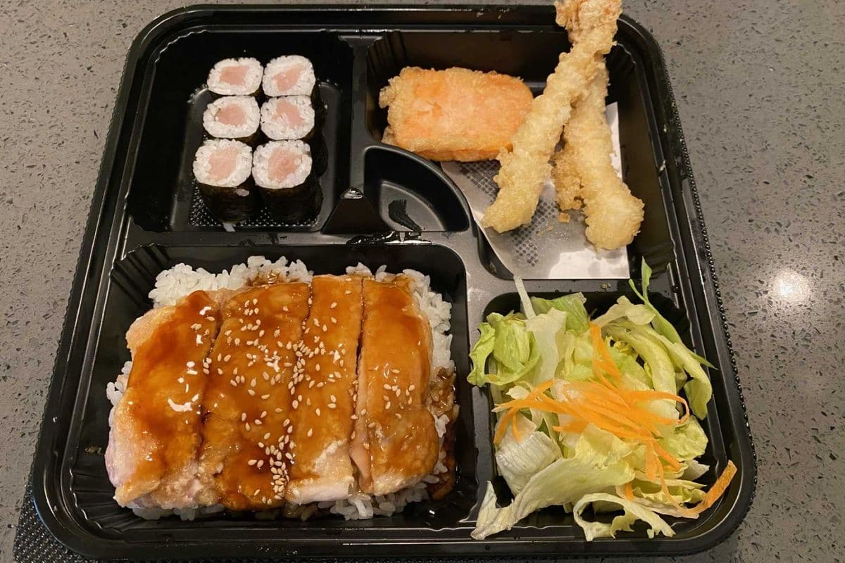 KIKU BENTO BOX D (CHICKEN)