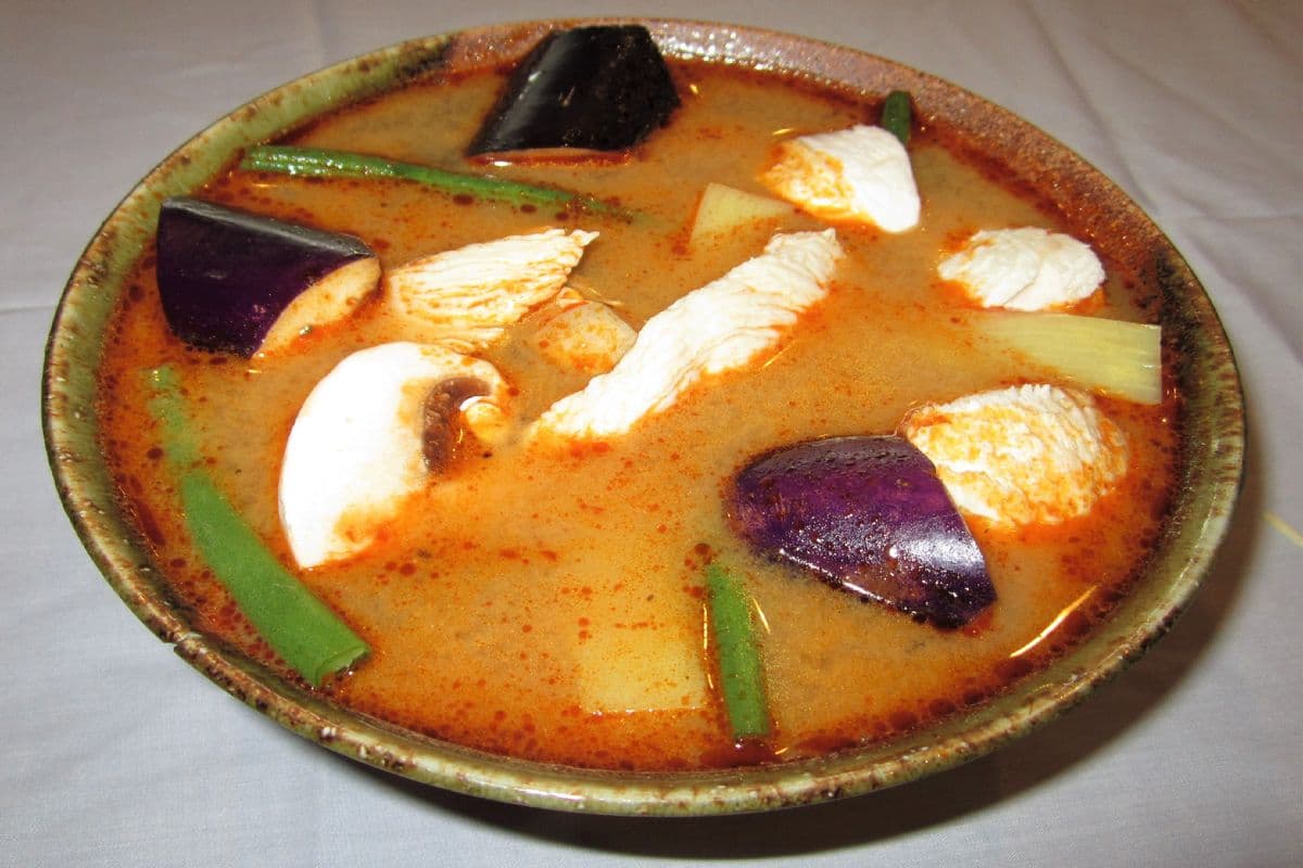 108. Tom Yum Thai Chicken Coconut Sour Soup