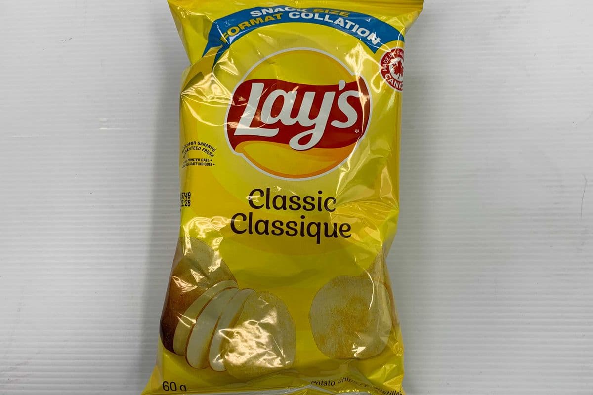 Lay's Classic Potato Chips (60 g)