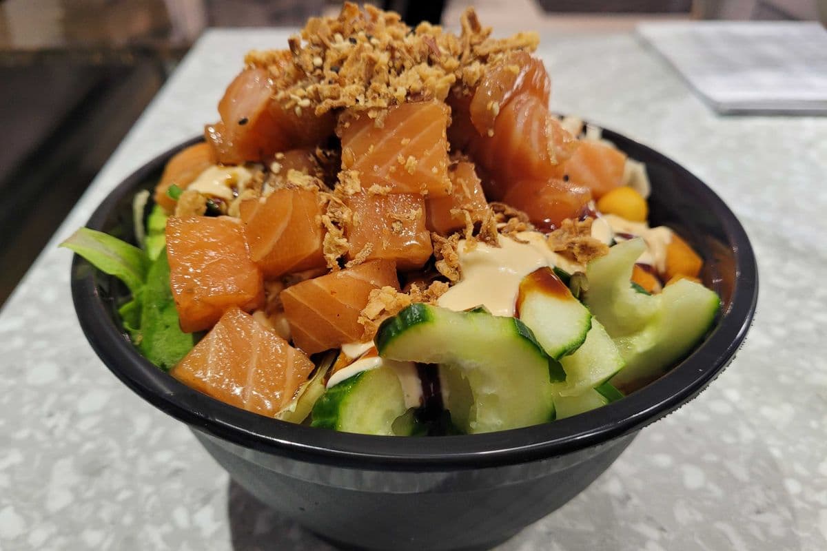 P3 . Poké aux saumons