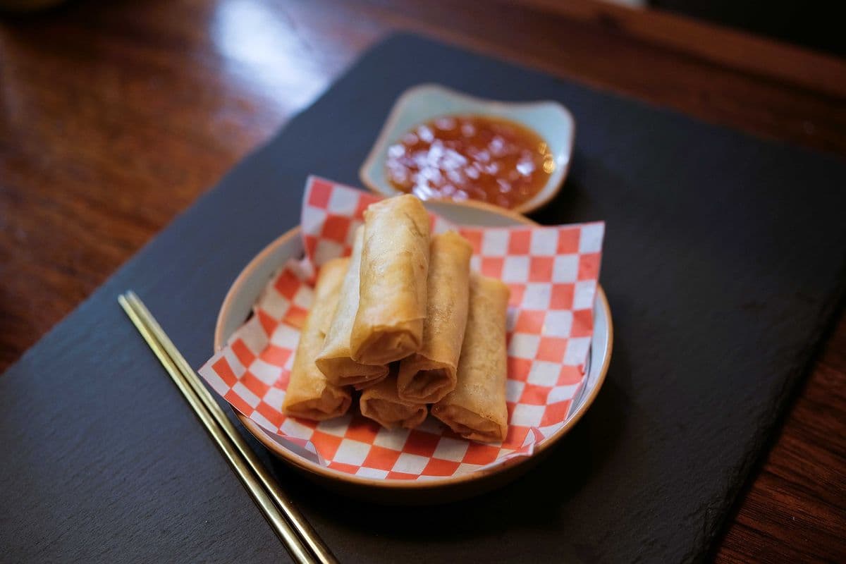 513. 炸春卷 Deep Fried Vegetarian Spring Rolls (6pcs)