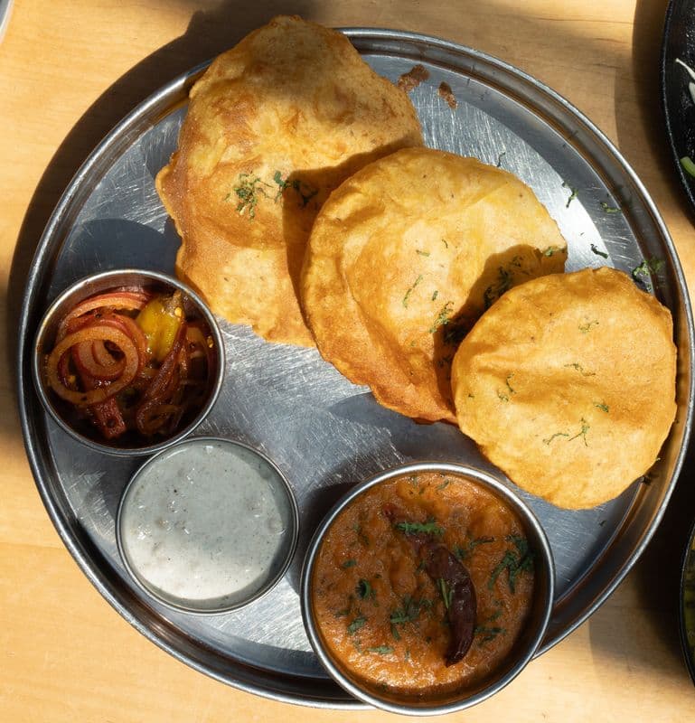 ALOO POORI