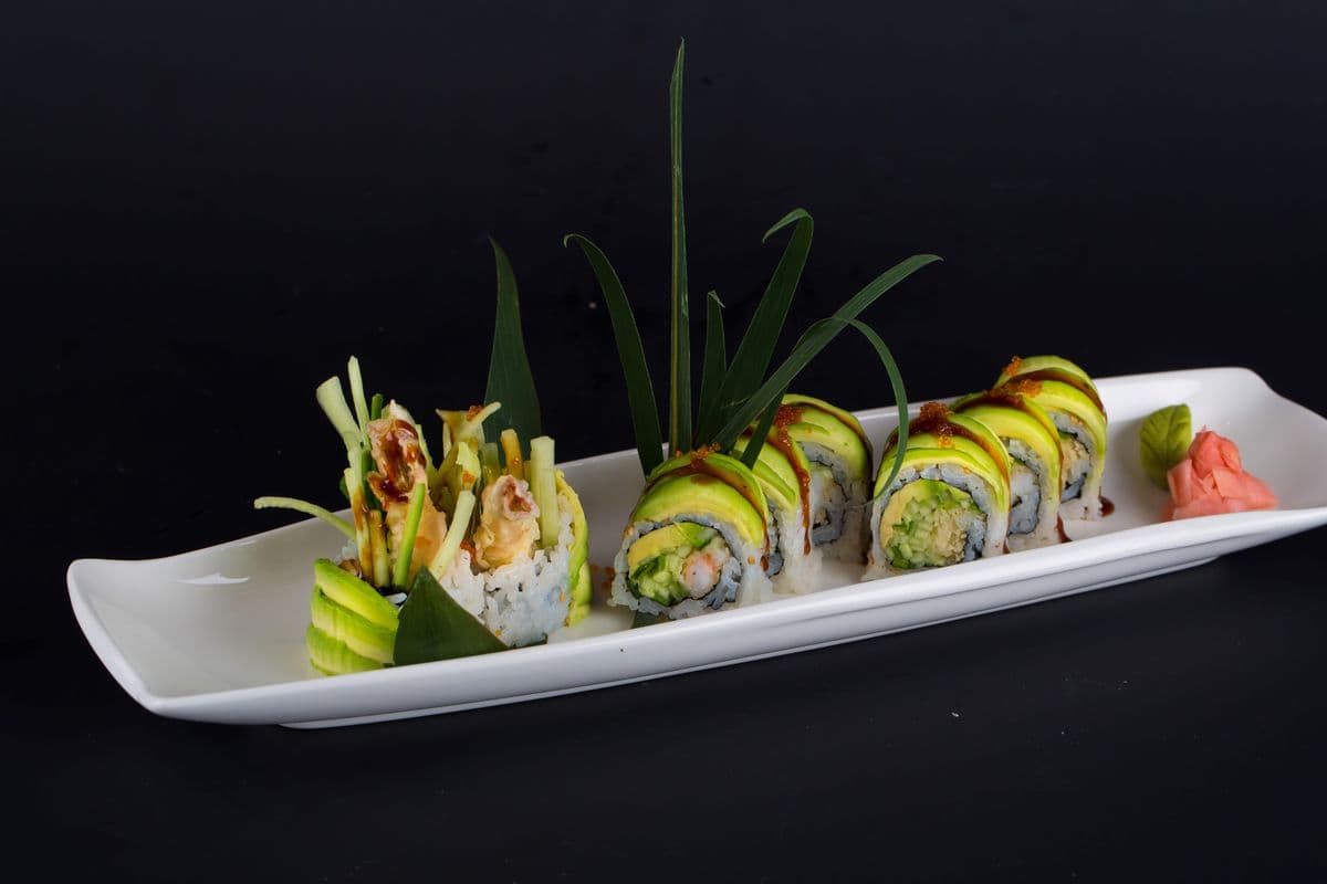 78. Green Dragon Roll (8 pcs)