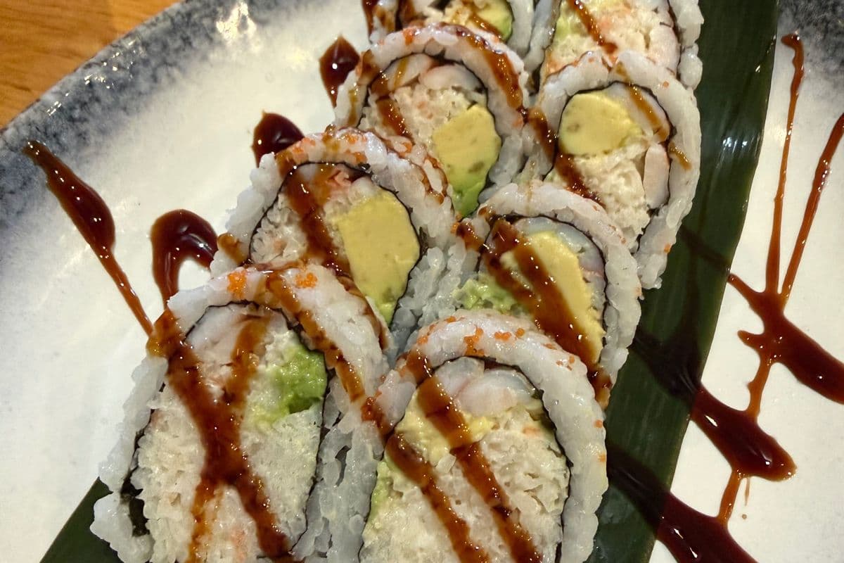 2 orders Crab Meat Shrimp Roll ( 8 pcs each)