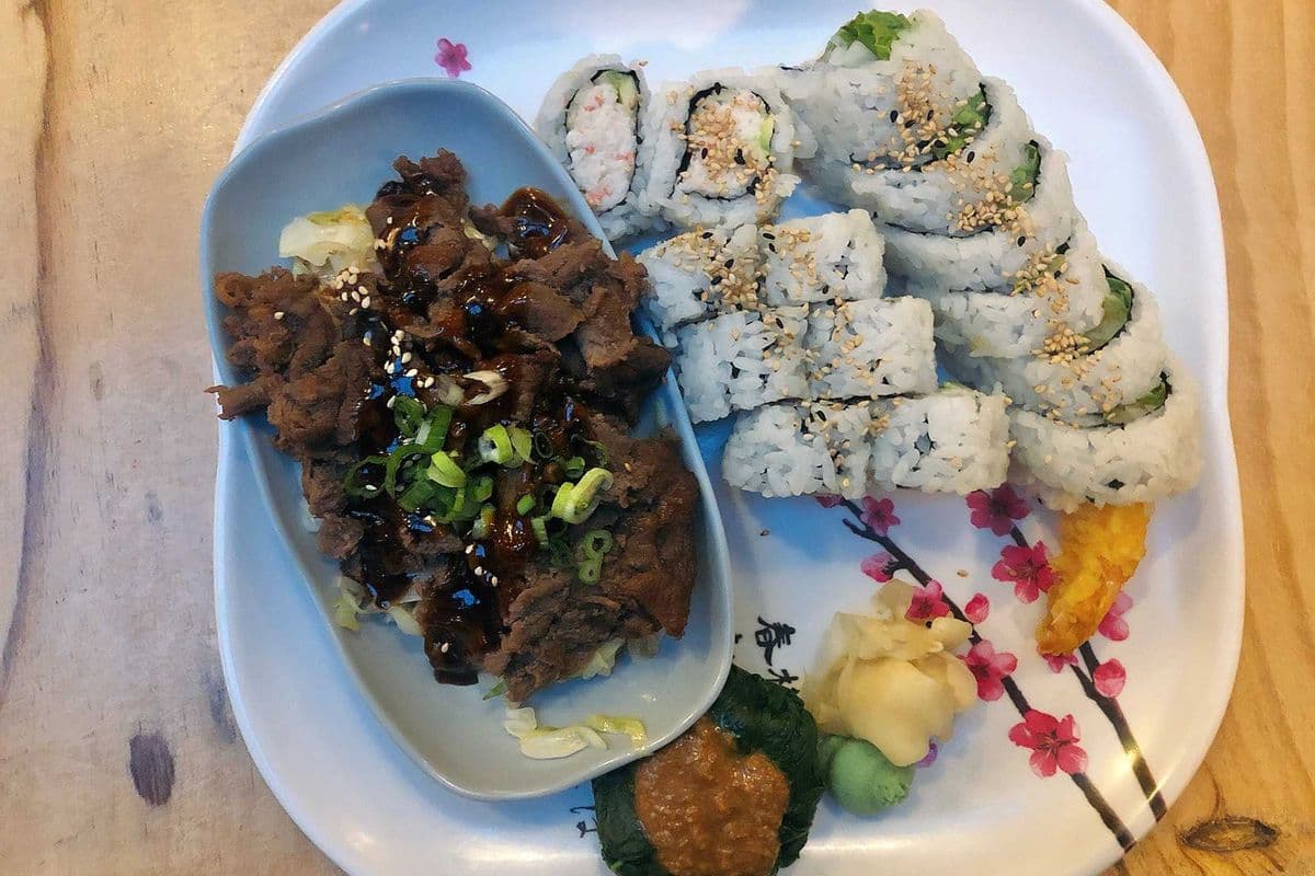 Dinner Plate B