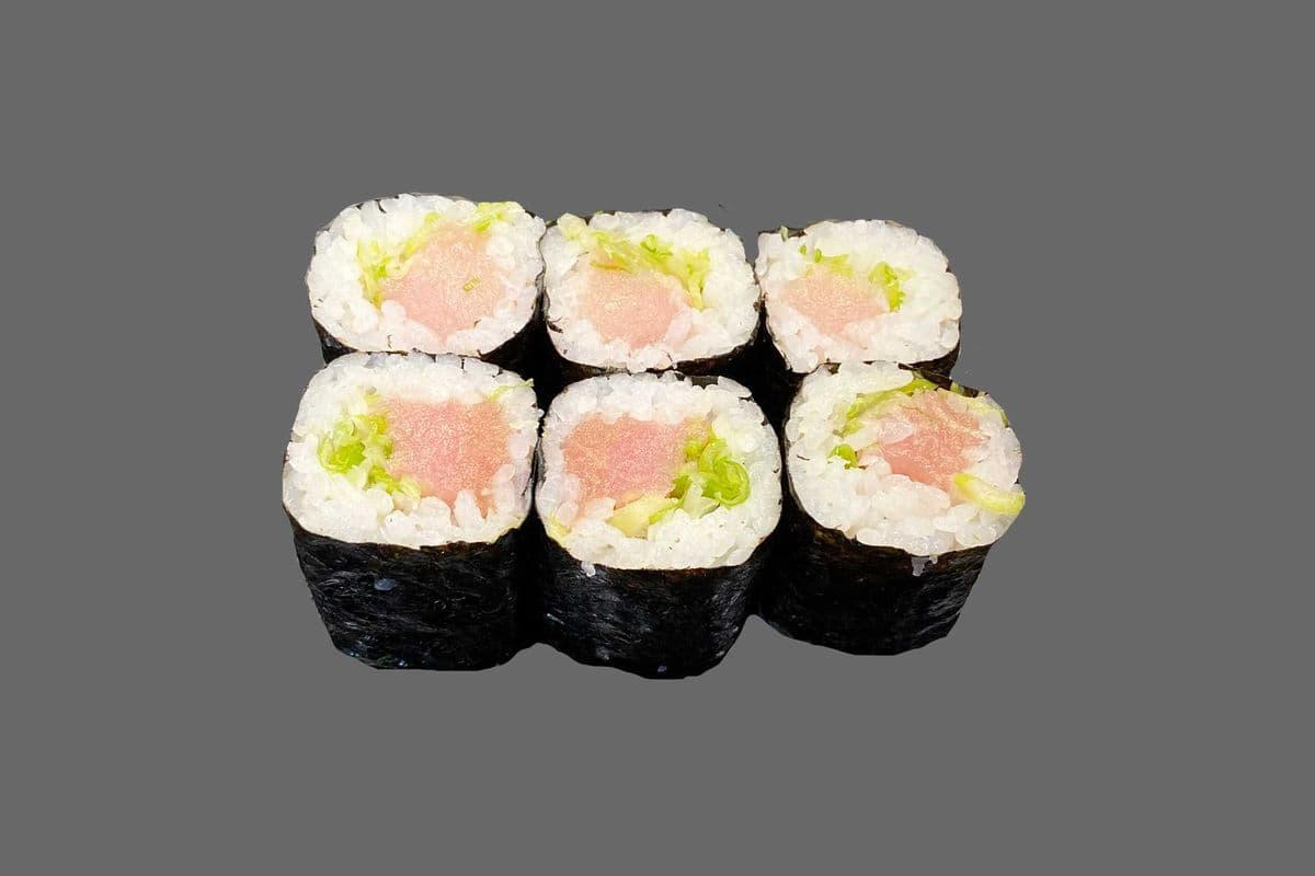 M17. Tuna and Green Onion Maki Roll (Negitoro) (6 pcs)