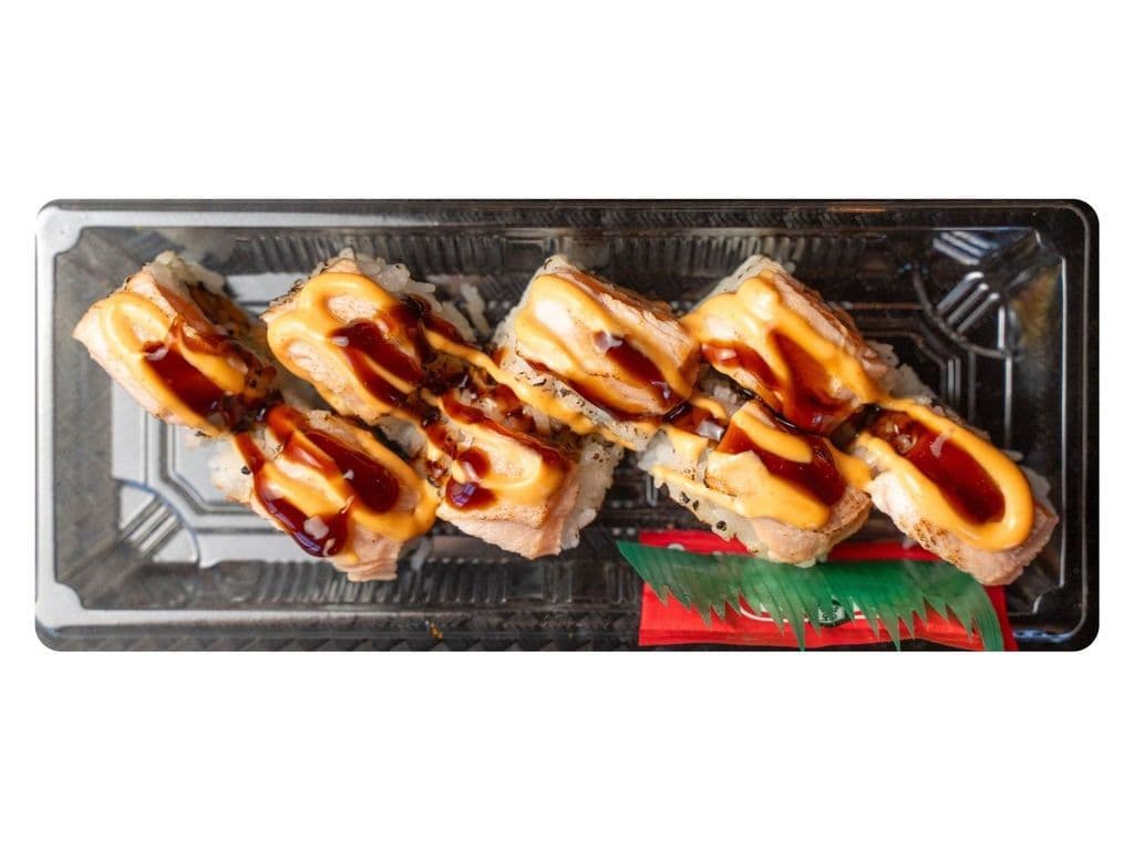 Seared Salmon Roll (8pcs)