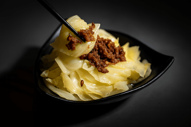 Hakka Style Vegetable w/ Minced Pork Sauce / 客家油蔥燙青菜(含肉燥)