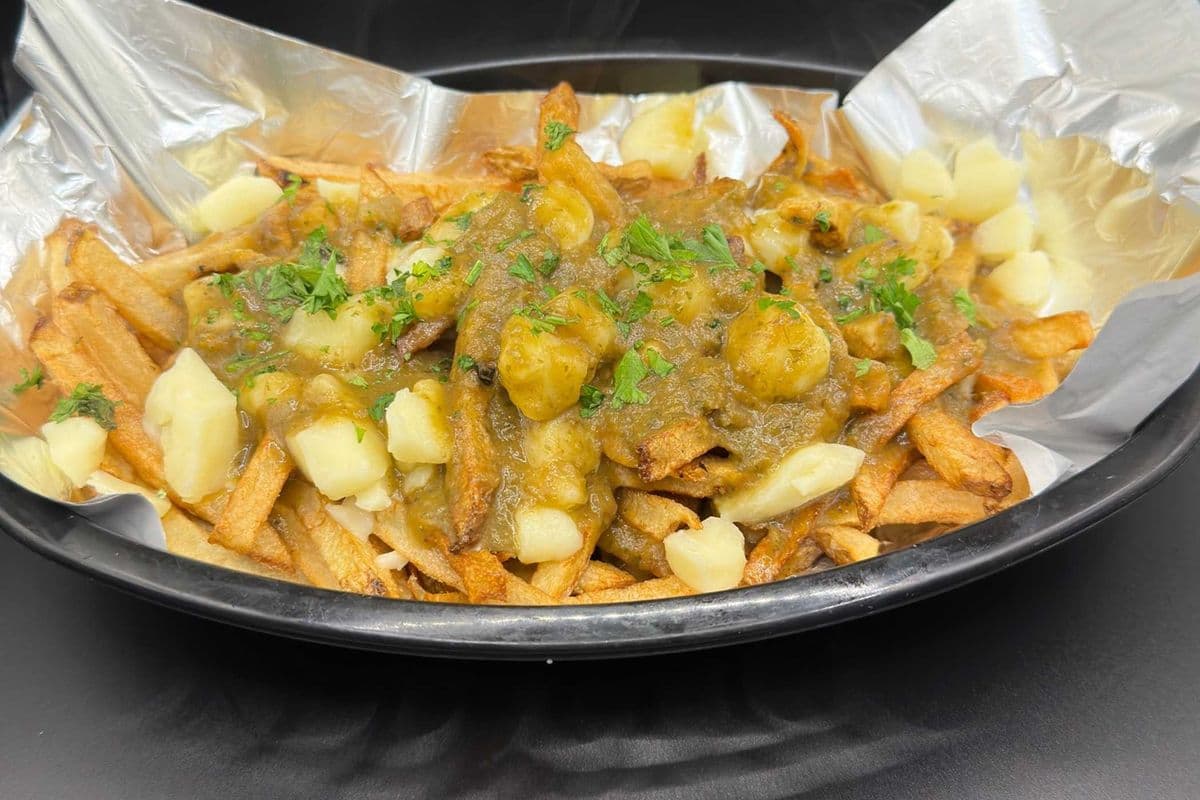 Crepaulie Poutine