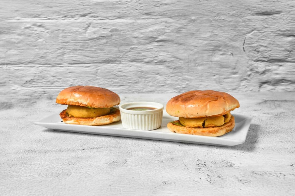 Vada Pav (2 pcs)