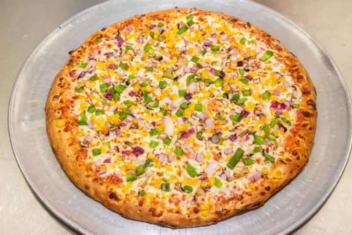 Veggie Corn Pizza