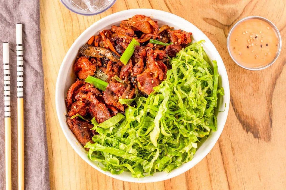 Porc épicé avec riz / Spicy Pork Rice Bowl