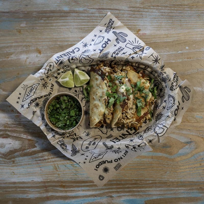 TACOS QUESO POLLO / TACOS QUESO POLLO