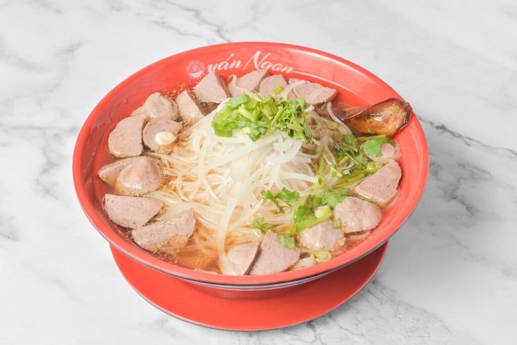 B4. Pho Beef Ball Noodle Soup