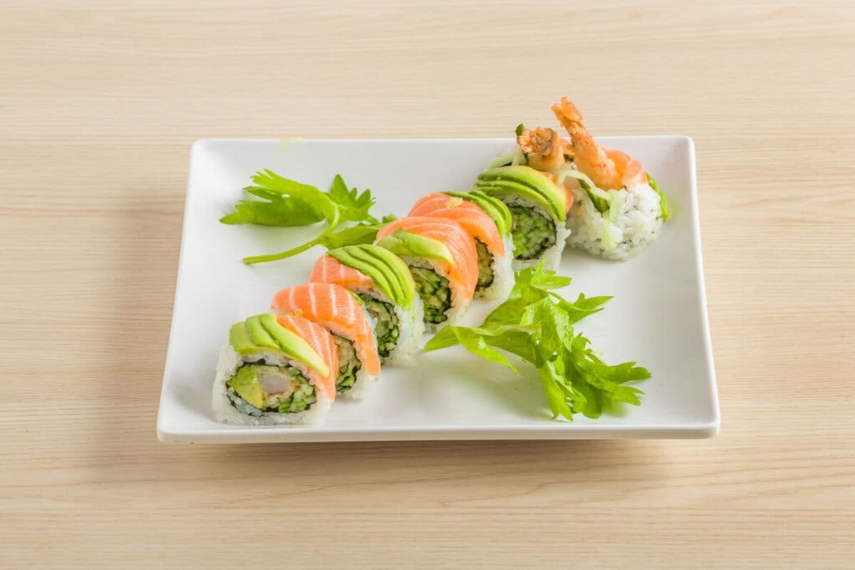 73. Golden Dragon Roll (8 pcs)