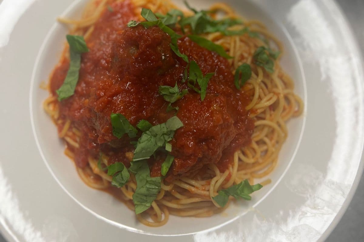 Spaghetti Tomato Con Polpette