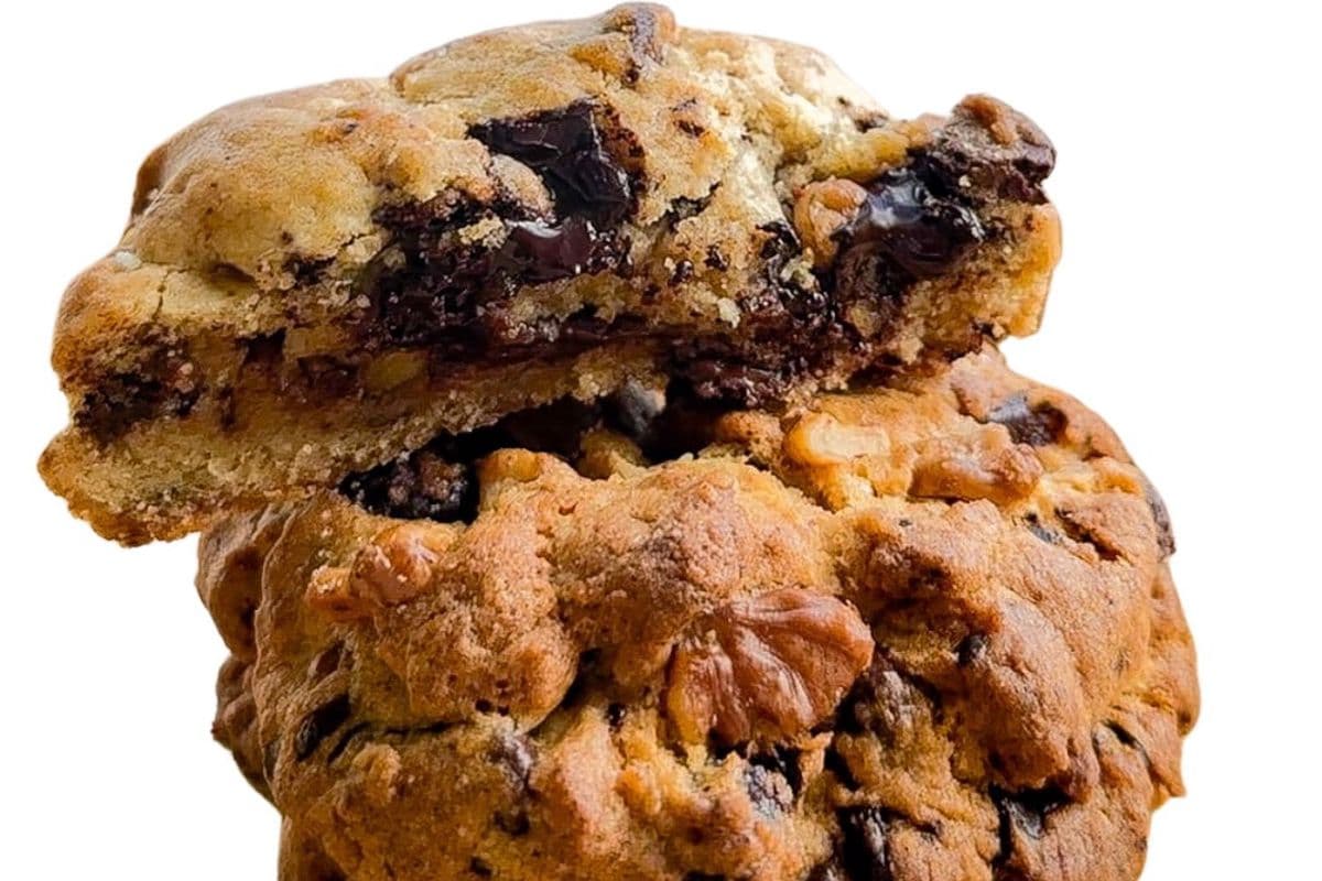 NYC Chocolate Chips w/ Walnut Cookie