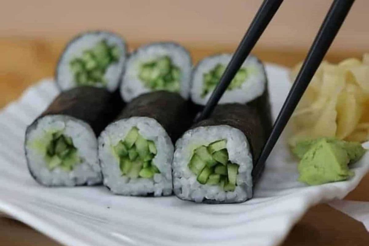 Cucumber Maki (6 pcs)