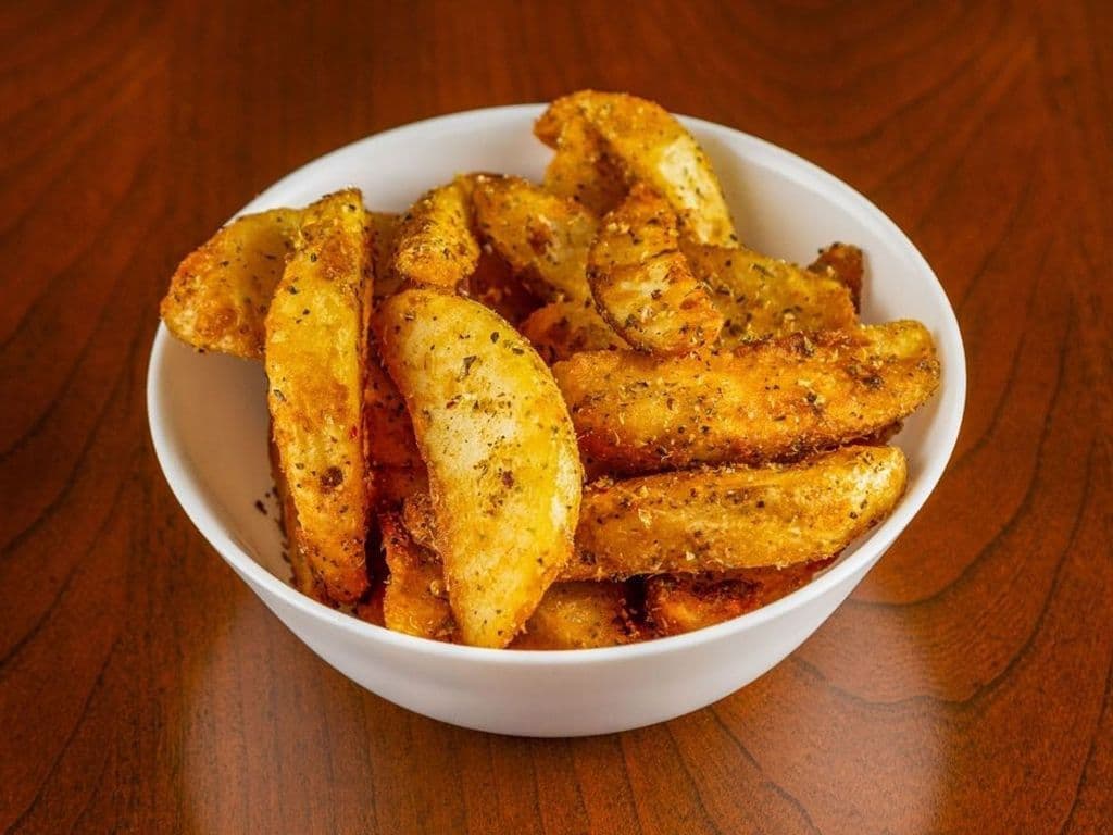 MOKA Wedges & Caesar-Noire Dip