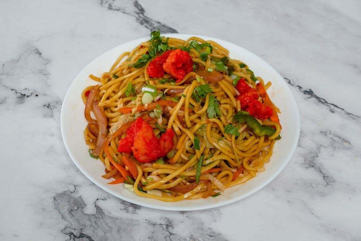 Manchurian Shrimp Chow Mein Noodles 🔥