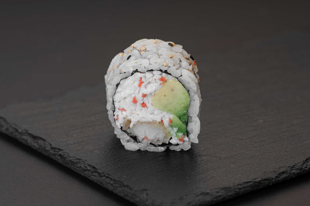 Kani-dynamite roll (8 pcs)