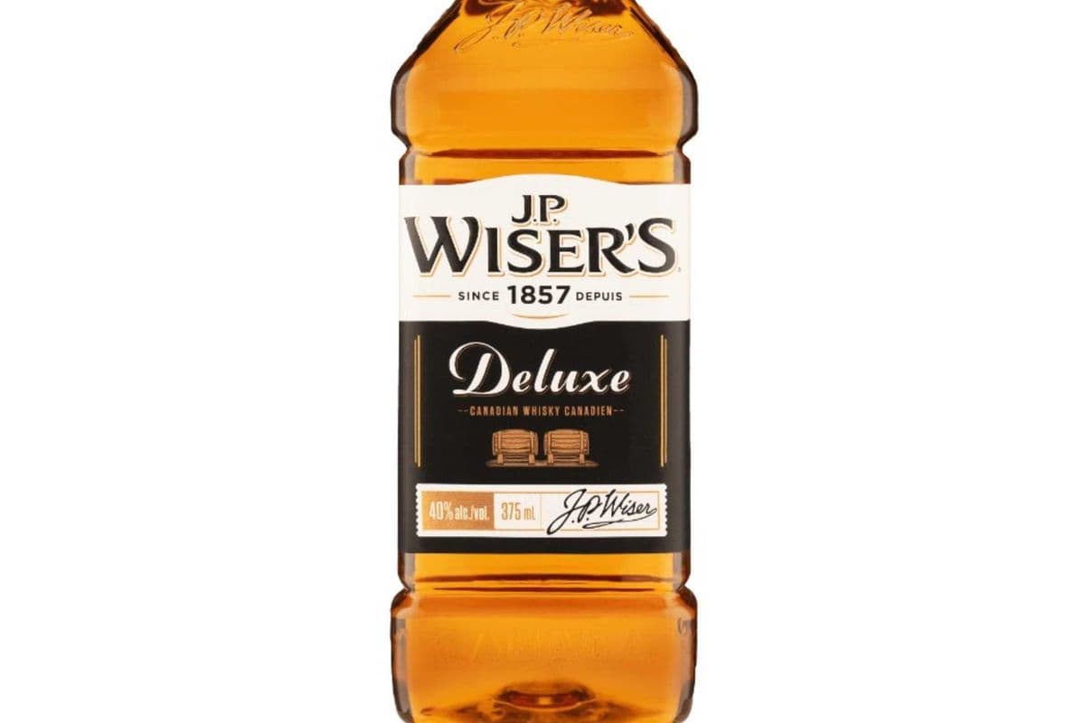 Wiser's Deluxe (1 x 1.14 L Bottle)