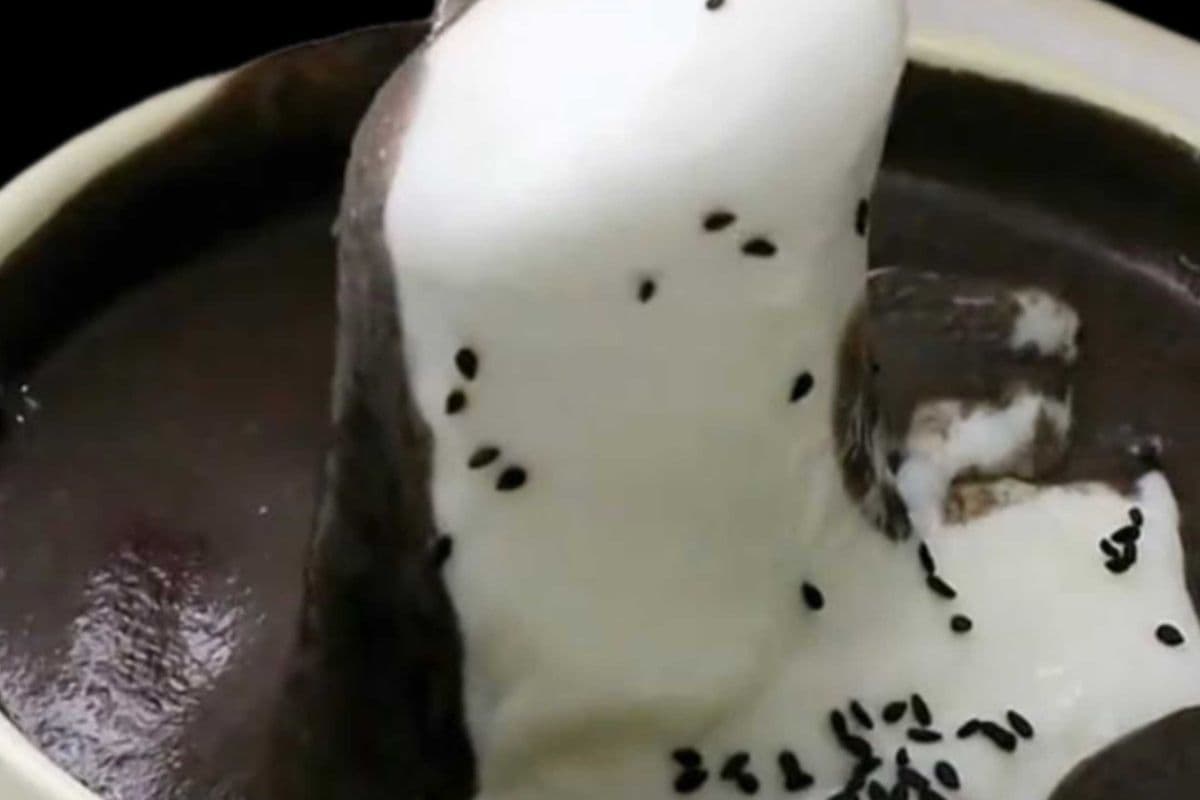 Sesame Soup Mochi 芝麻糊麻薯