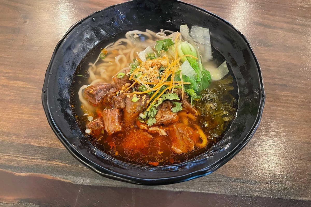 Szechuan Special Beef Noodle (四川牛肉面）