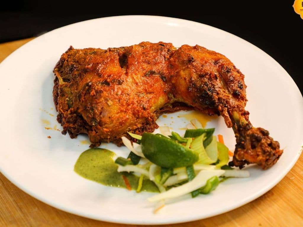 Tandoori Chicken Sizzler (Half) / Poulet Tandoori Grésillant