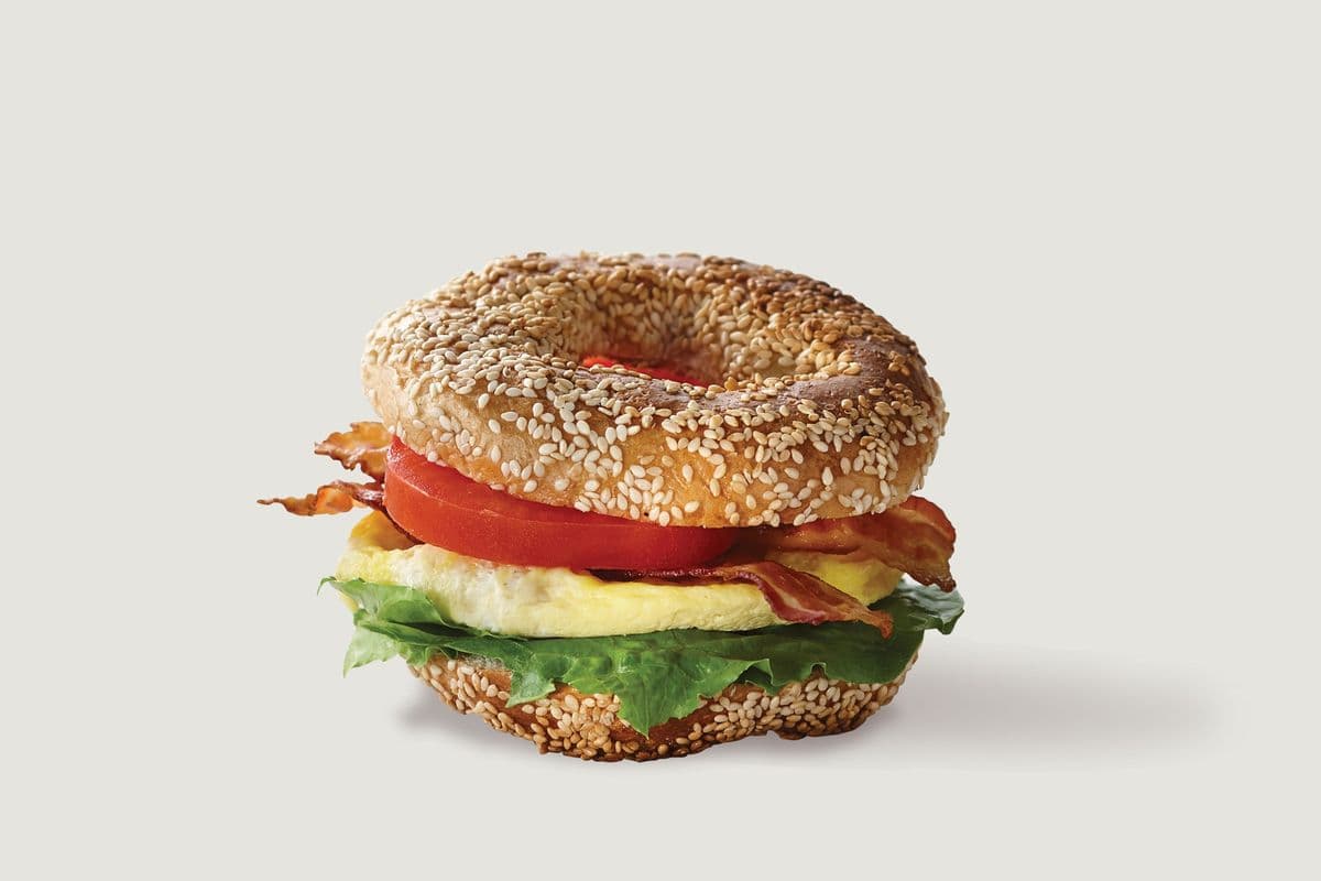 Sandwich B.L.T. avec oeuf / B.L.T. with Egg Sandwich