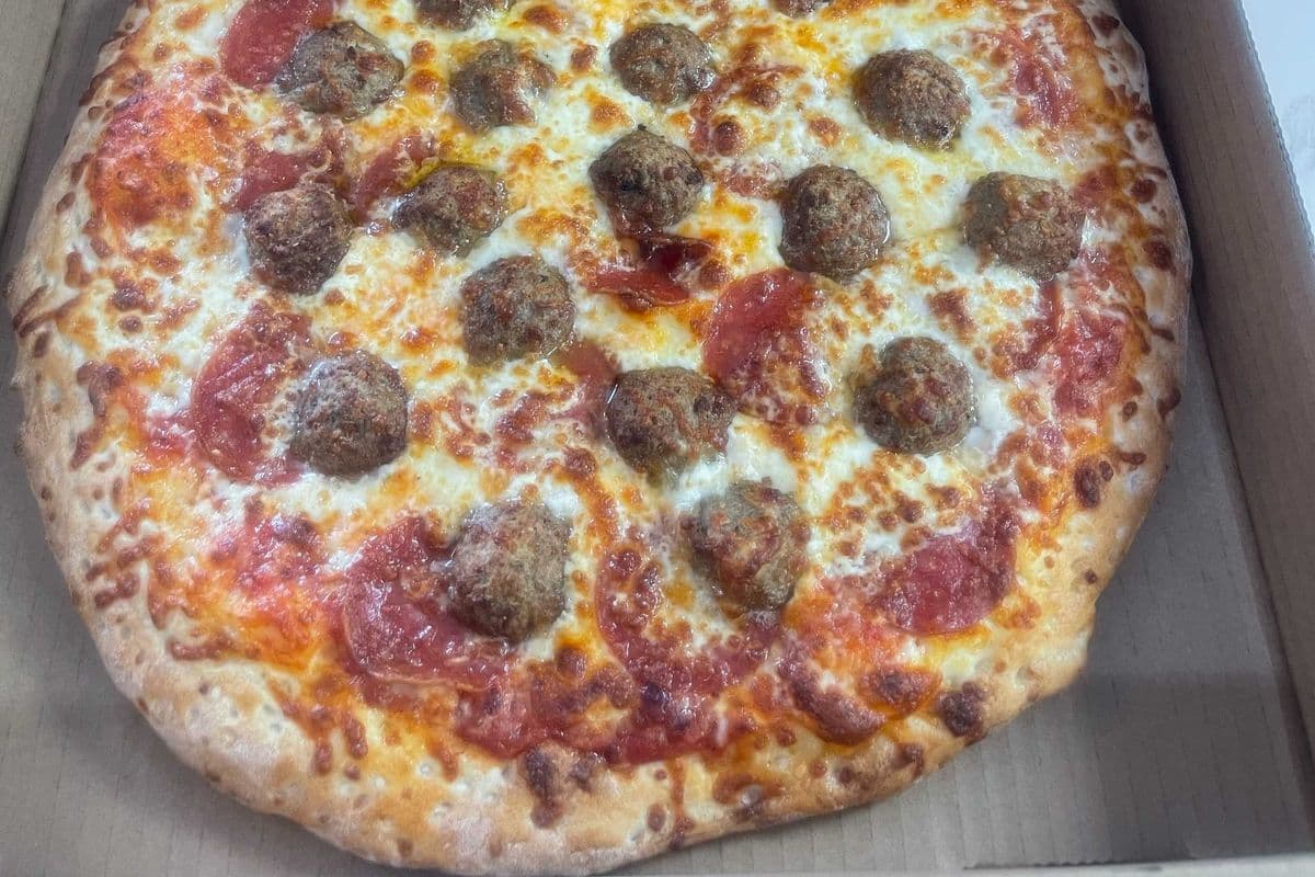 Extra-Large Basic Pizza
