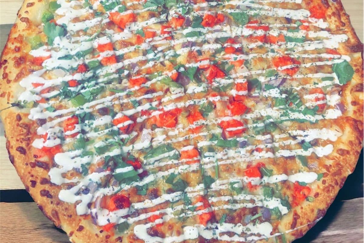 Large Chicken tikka Pizza