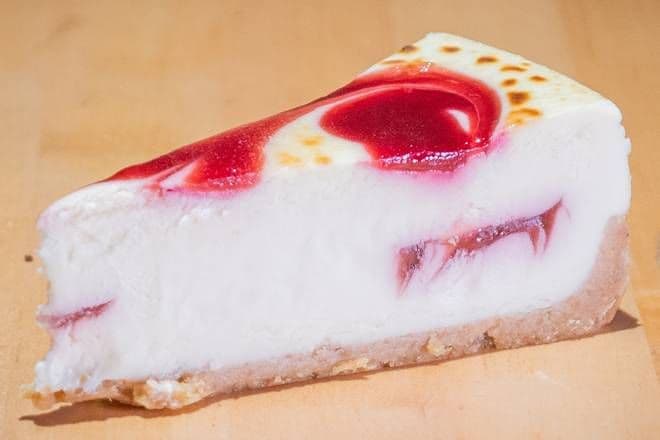 White Chocolate Raspberry Cheesecake