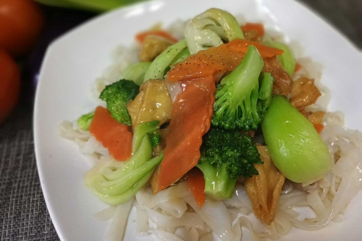 606. Hu Tieu Xao Chay