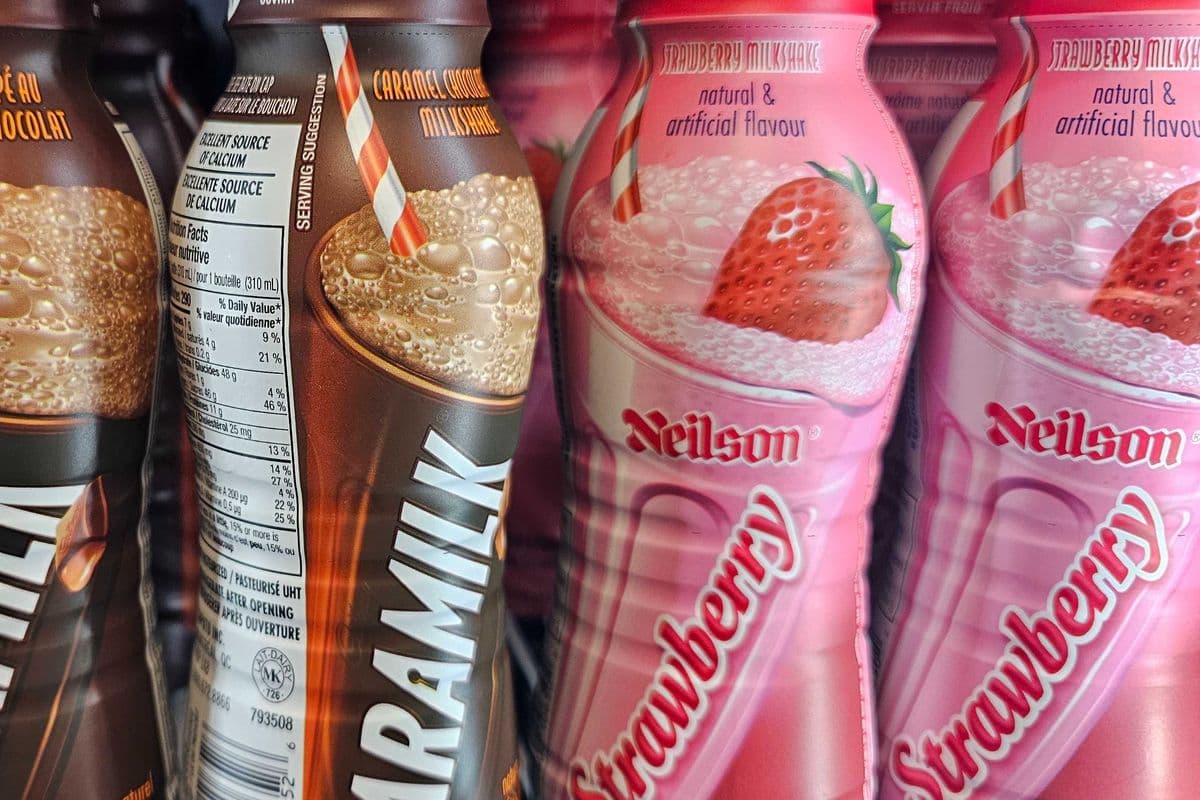 Neilson Strawberry milk shake (One 310ml drink)