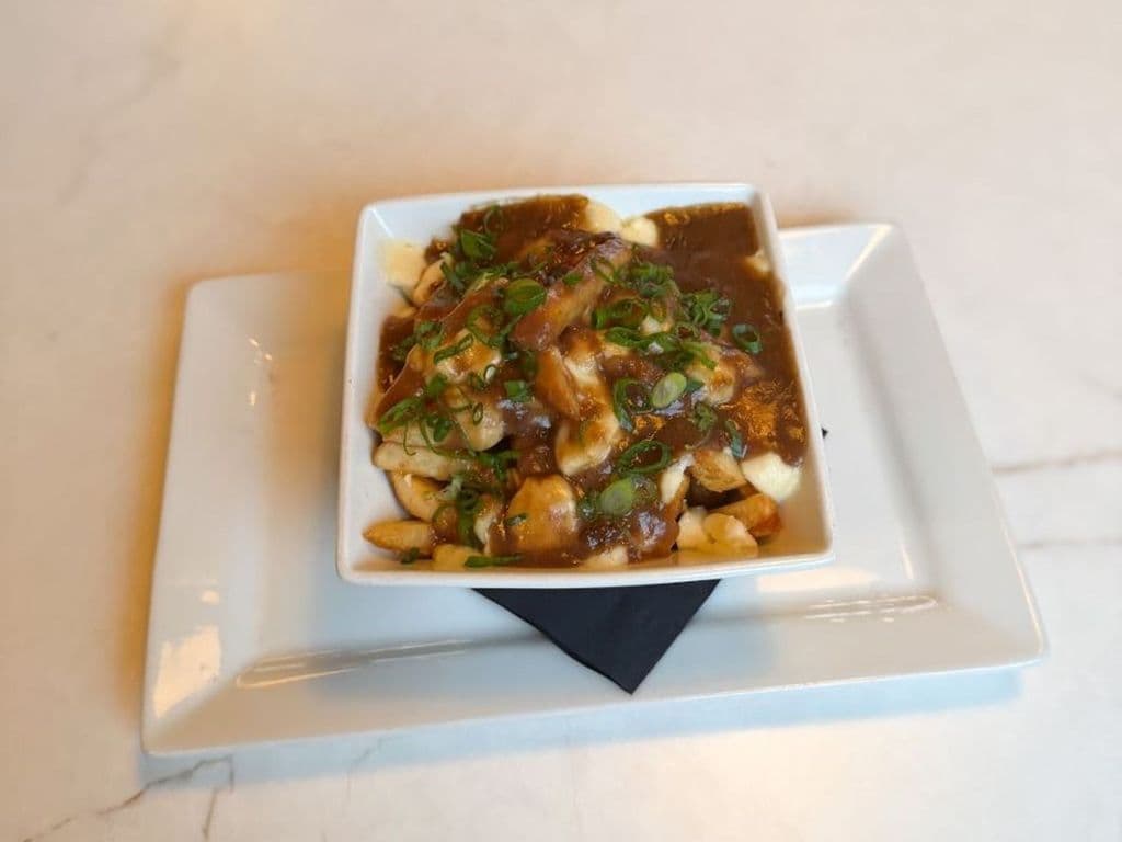 Bin 4 Poutine