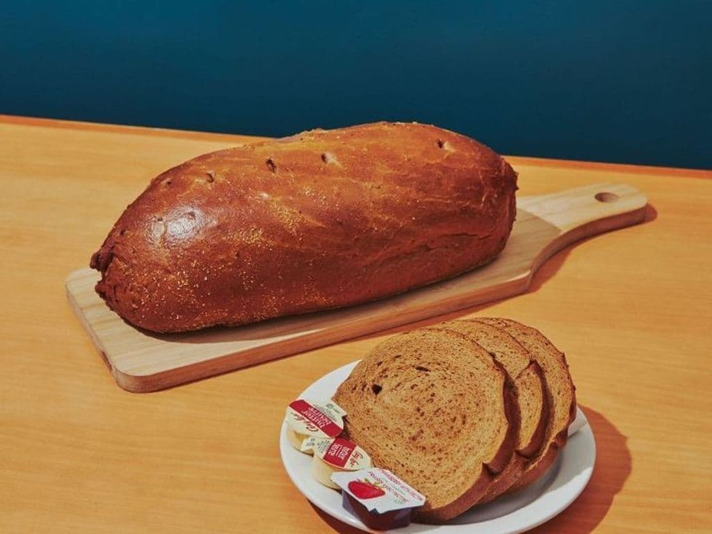 Large Black Bread (Pumpernickel)