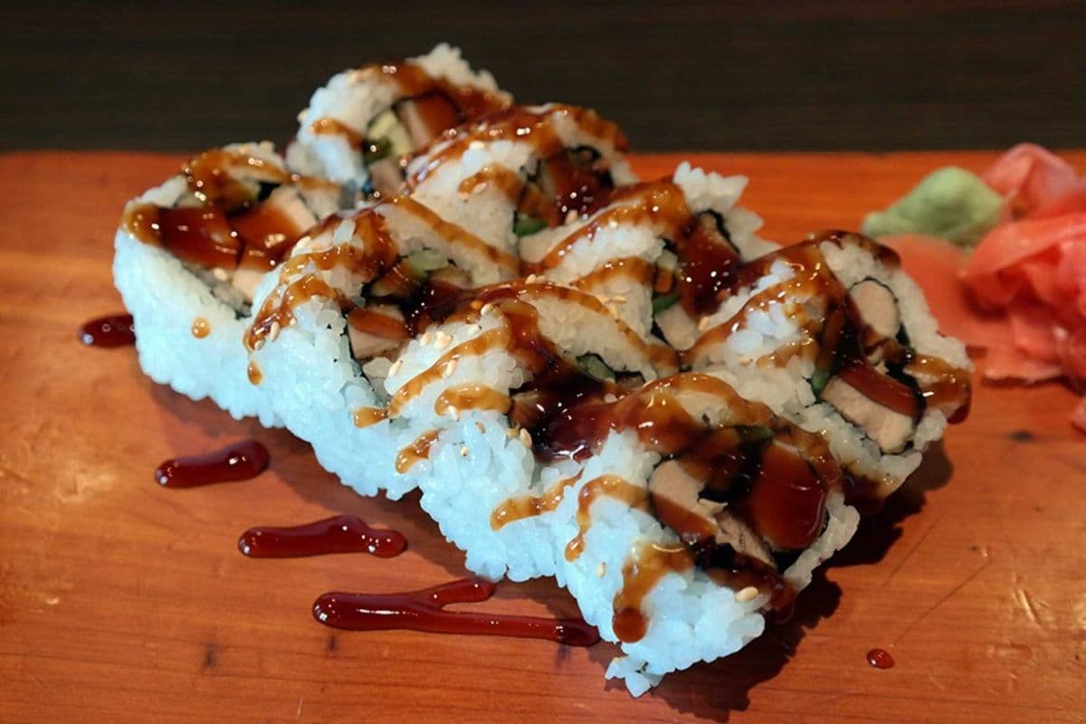 15. Chicken Teriyaki Roll (8 pcs)