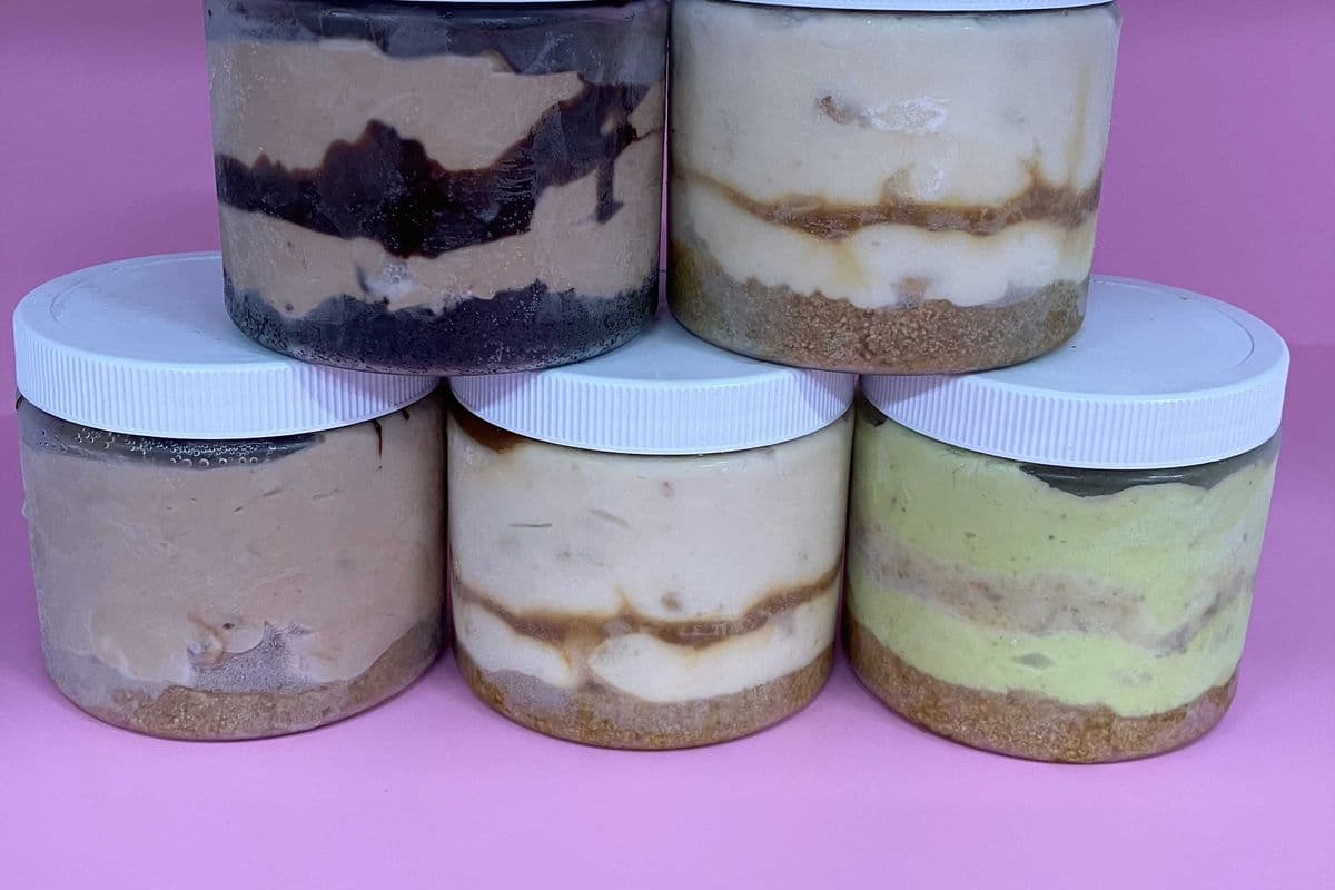 Cheesecake in a Jar: Red Velvet