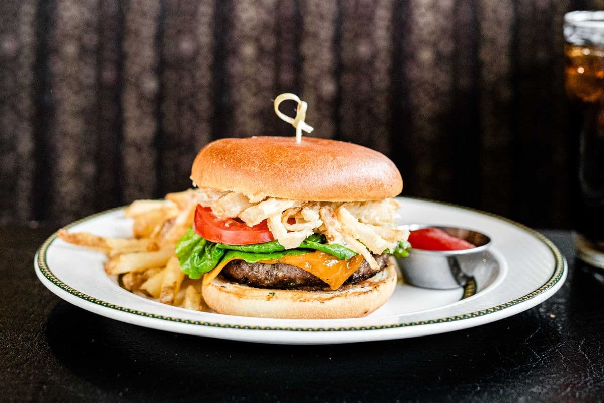 Mano's Burger