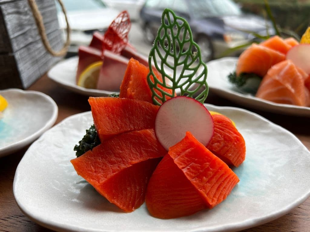 Wild Salmon Sashimi 5pc