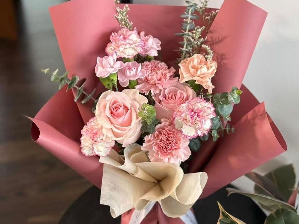 MOTHER'S DAY CARNATION BOUQUET LARGE #2