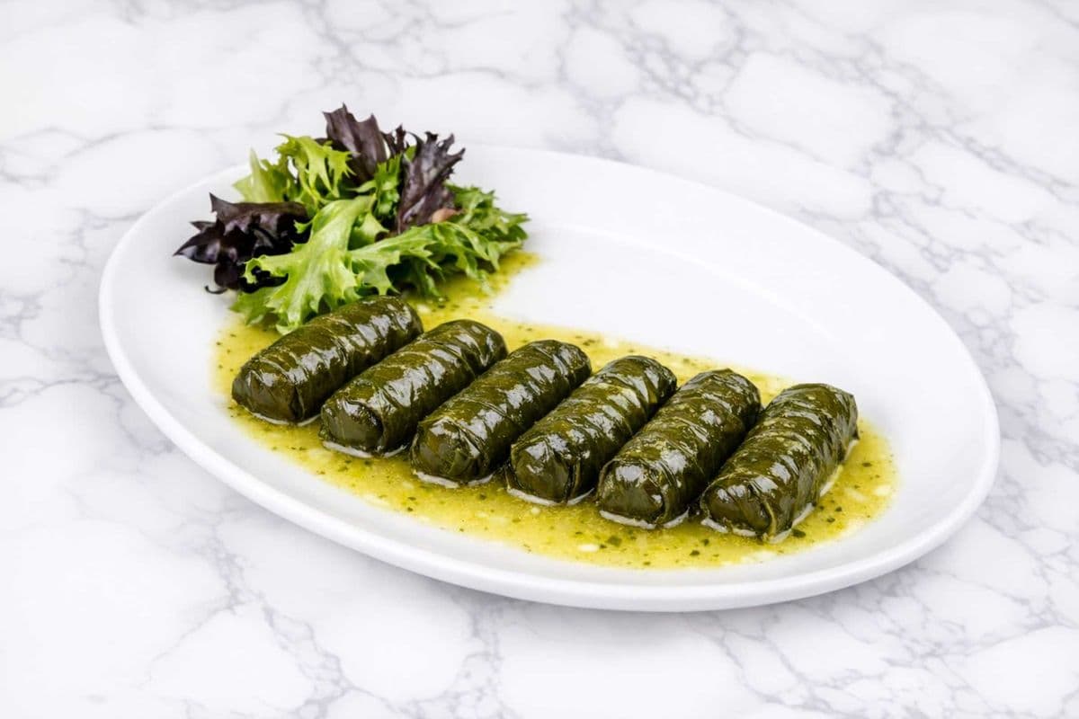 Dolmades (Six Pieces)